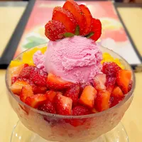 mango strawberry on ice #|Rowena Cochico-Loraさん