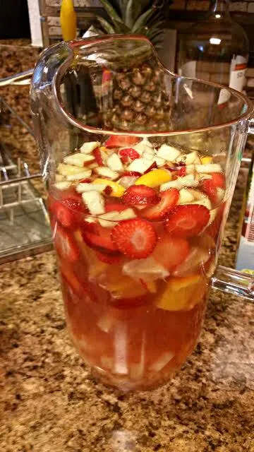 Fruity Sangria #Drinks #Fruit #Alcohol 🍸|Alisha GodsglamGirl Matthewsさん