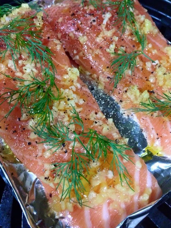 Grilled Salmon with garlic butter & dill.|Joha Hassanさん