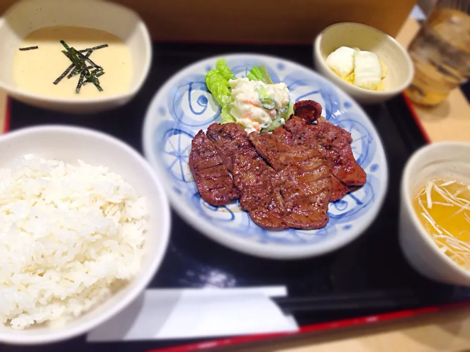 牛タン定食|でんでんさん