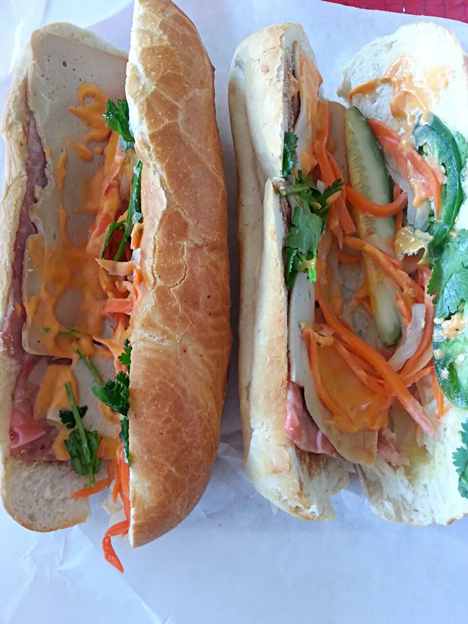 sriracha mayo and banh mi. my love.|Ricky Rod Spanishさん