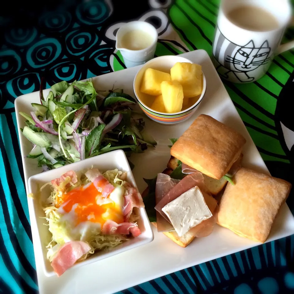 今日の朝ごはん|ぺんぎんさん