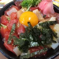 海鮮ユッケ丼( ´ ▽ ` )ﾉ|金本 宗義さん