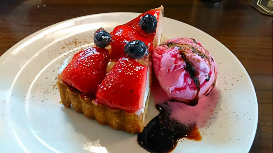 Strawberry short cake|Nicholas Tayさん