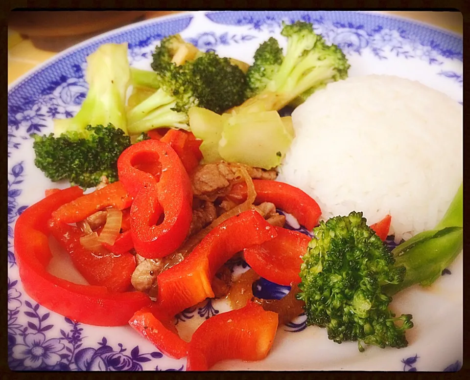 fried mixed veggies 🍛 asian style 🎋|CatzeMDさん