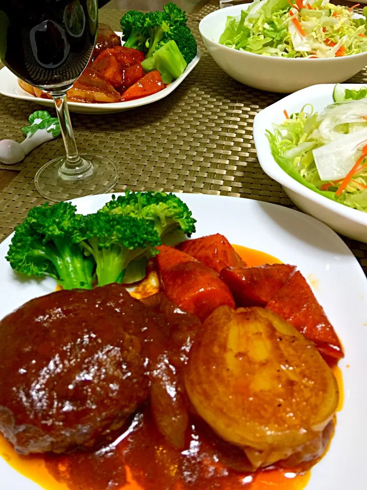 Snapdishの料理写真:My version of Nikomi hamburger with demiglace sauce🍴|judith sawahataさん