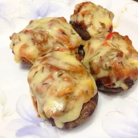 Snapdishの料理写真:Stuffed portobello mushrooms|hurul | 후룰さん