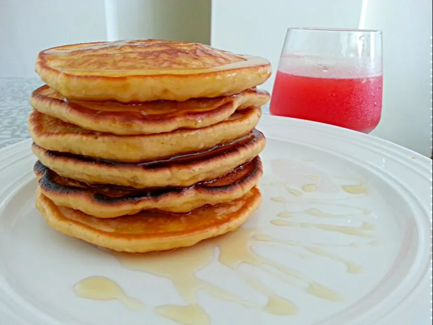 🍴Sunday brightful breakfast🍴
Pancake tower & watermelon lemon juice|korinoさん