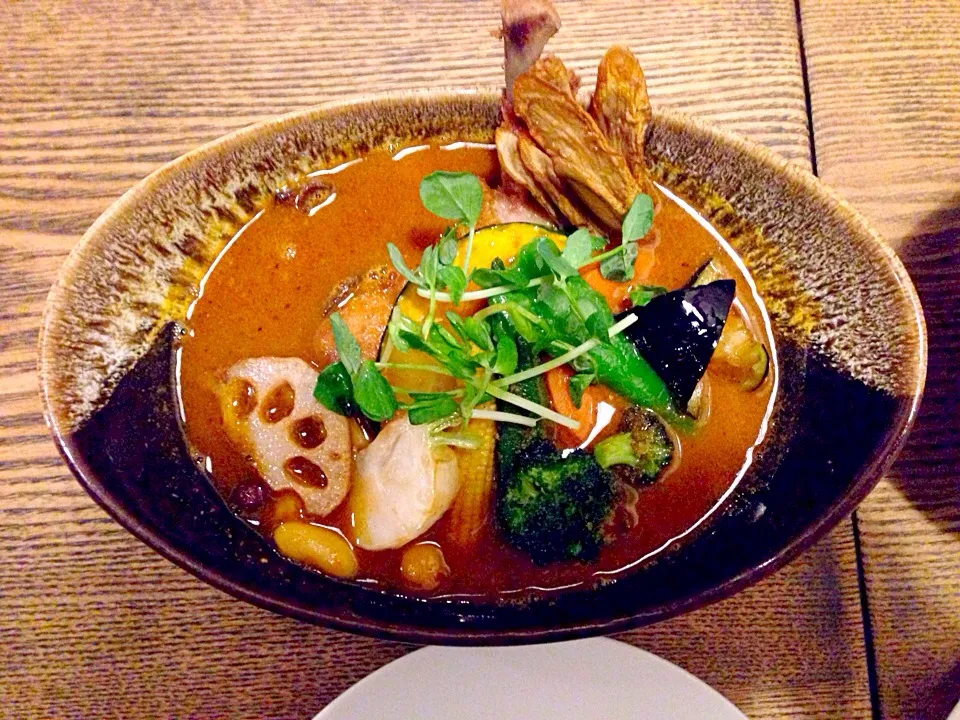 皮がパリッとしたチキンと野菜のカレー|ハギーさん