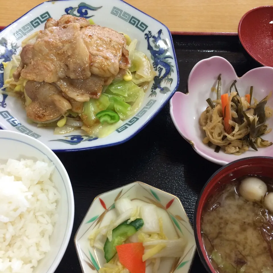 肉・野菜炒め定食|そらまめさん