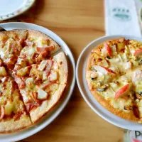 Snapdishの料理写真:pizza!!! Hawaiian & Tropical Seafood 😍|poonpunzさん