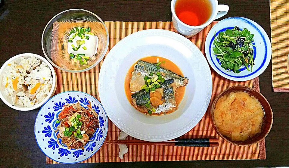 とろとろ♪鯖の味噌煮と鶏ときのこの炊き込みご飯|pikyuさん