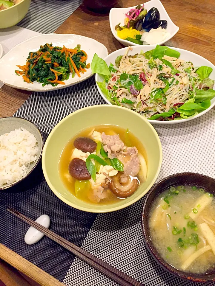 今日も野菜たっぷりヘルシー晩ごはん😊🍚🍀🌿|まみりんごさん