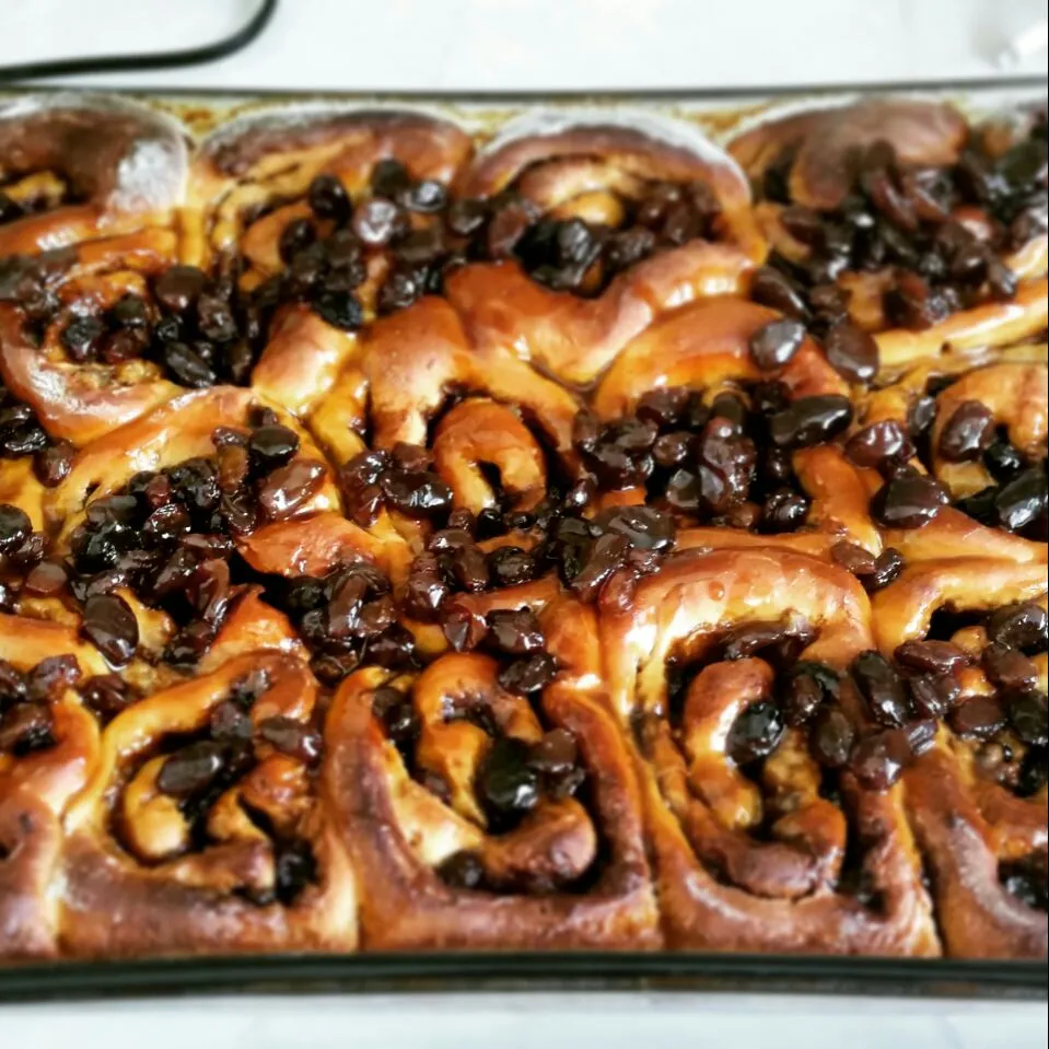 Hot cross cinnamon sticky buns|Nicky Jonesさん