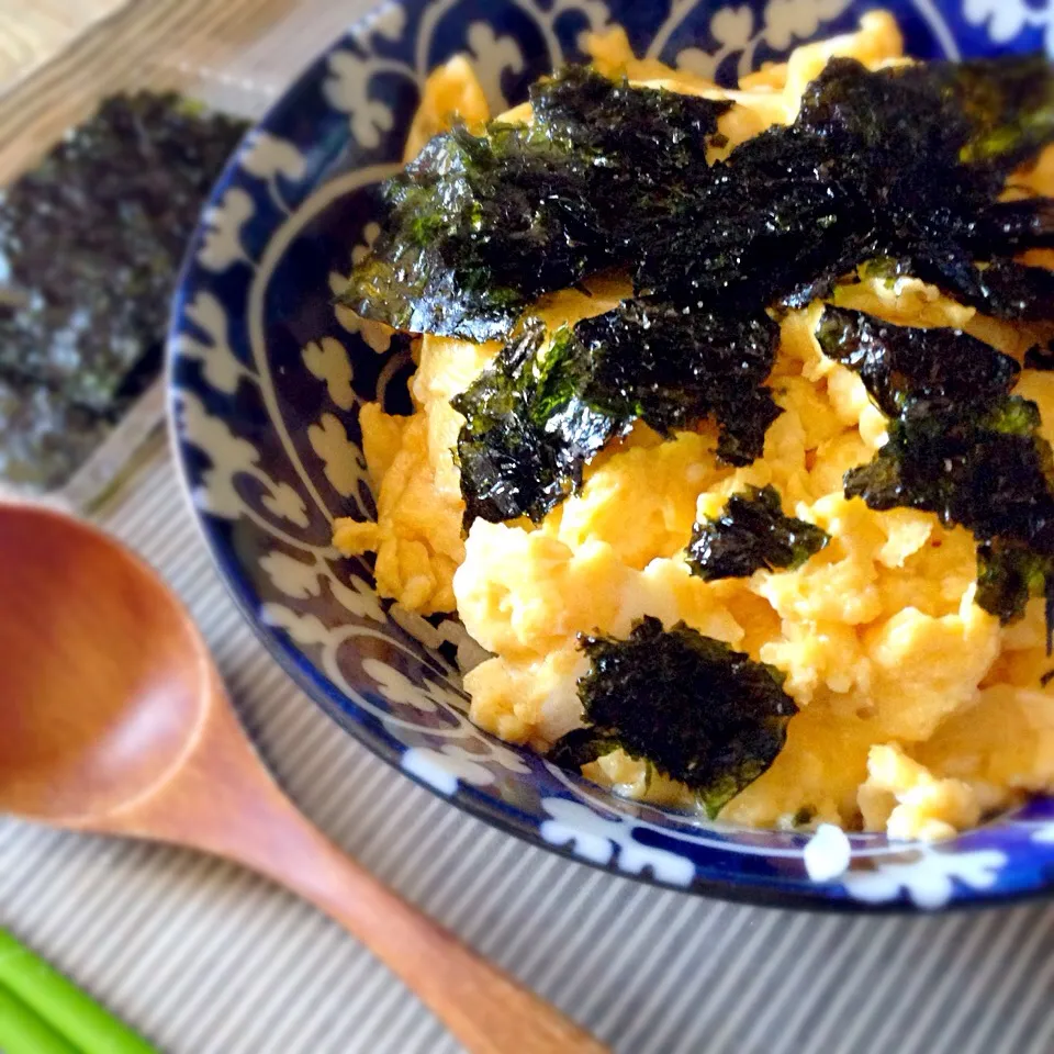 Snapdishの料理写真:中華風フワフワ卵丼|気管さん