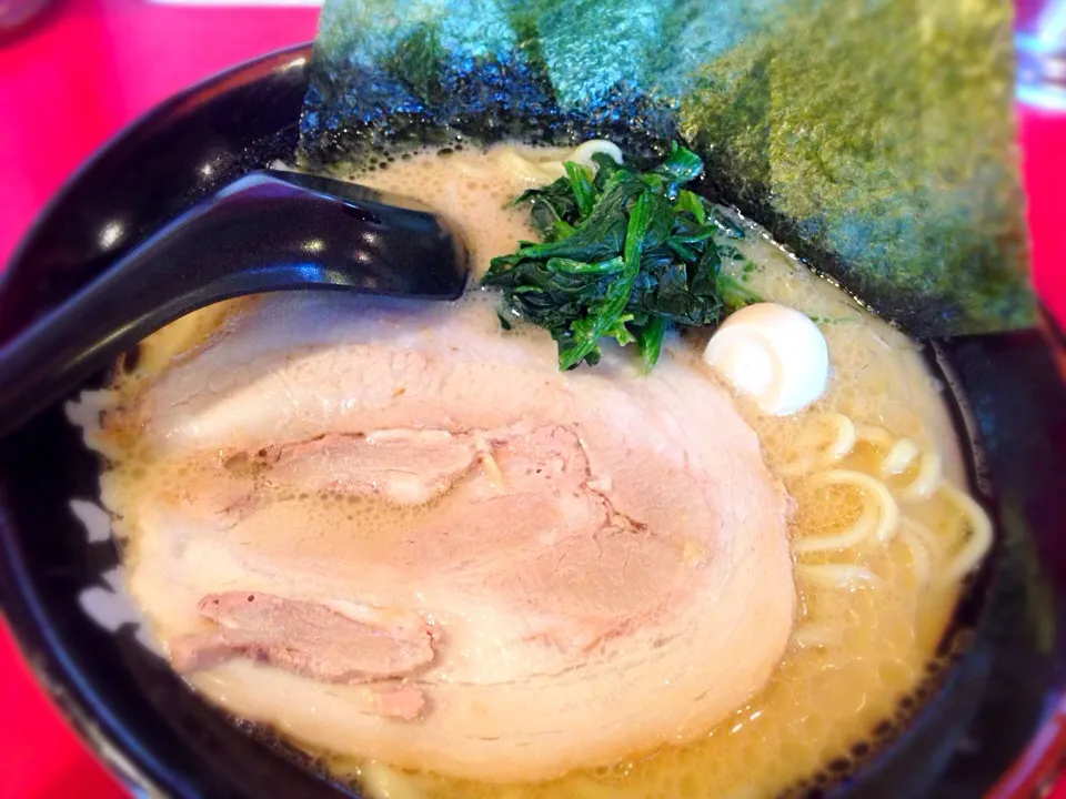 大和家・伝統の醤油ラーメン🍜|ゆうじ.さん