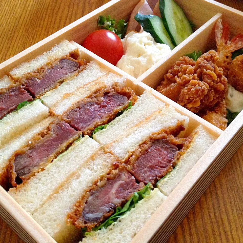 開晴亭の牛ヒレカツサンド弁当|なお。さん