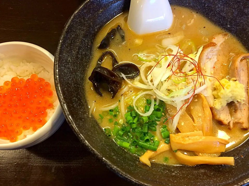 麺屋のろし 函館味噌ラーメン|鈴木菜月さん