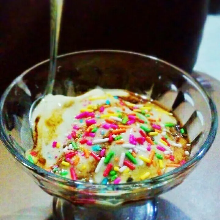 Snapdishの料理写真:Banana ice cream 🍦🍧🍌|Izni Arifah Shuibさん