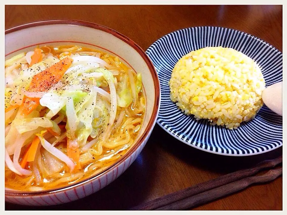 Snapdishの料理写真:野菜ラーメン&ミニ炒飯|kikuさん