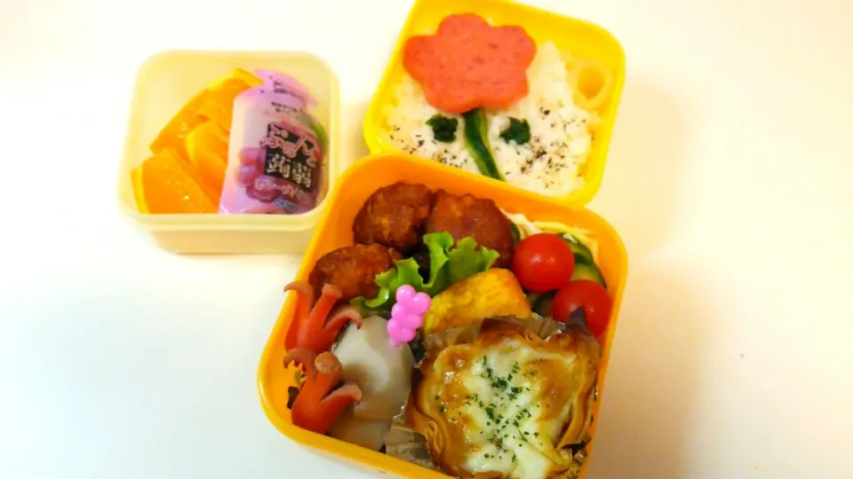 Snapdishの料理写真:ムスメのお弁当🎶|mayumiさん