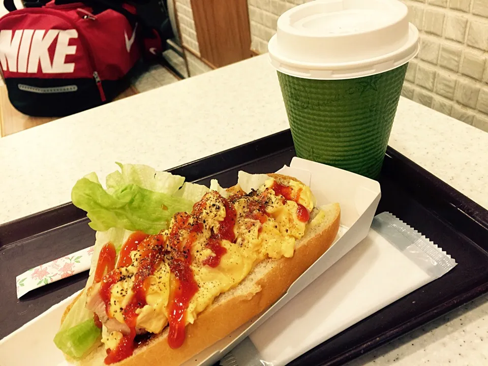 【モーニング】スモークチキン&エッグドックセット|hiroさん