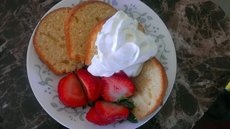 Homemade lemon cake|paulaさん