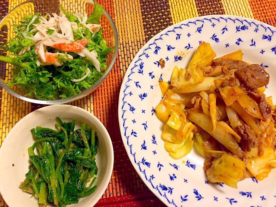 回鍋肉、ほうれん草の胡麻和え、わさび菜とカニカマのサラダ|あんなさん