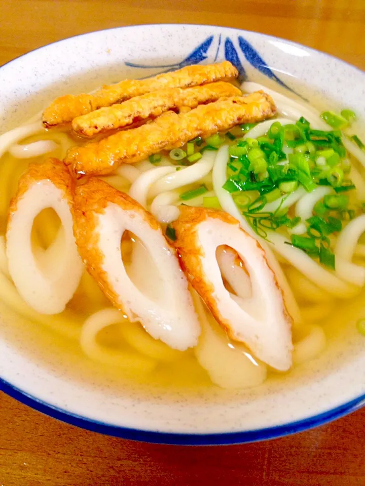 シンプルうどん🍲うまいか入れて見ました|まいりさん