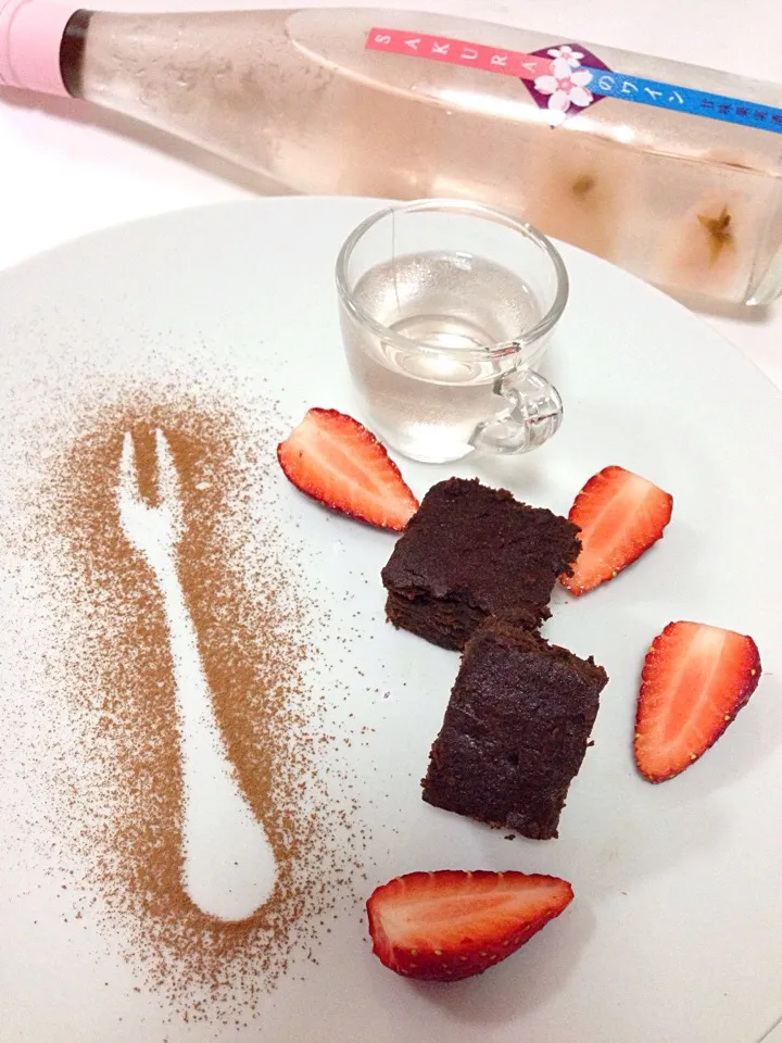 Gluten free brownie, paired with a light-tasting Sakura wine from Japan|coxiella24さん