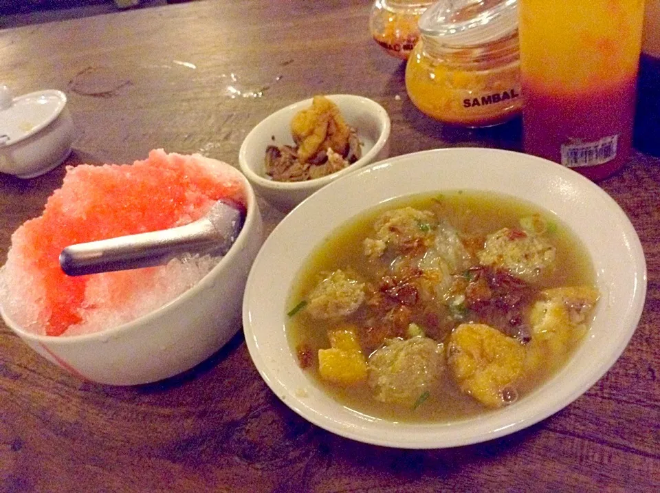 Bakso - Es Campur|Bambang Budiono Tjioさん