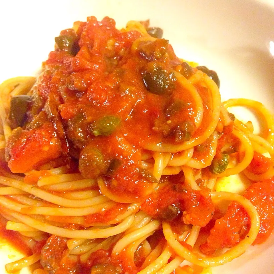 Snapdishの料理写真:Pasta Puttanesca for #meatfreeweek|KC Agustinさん