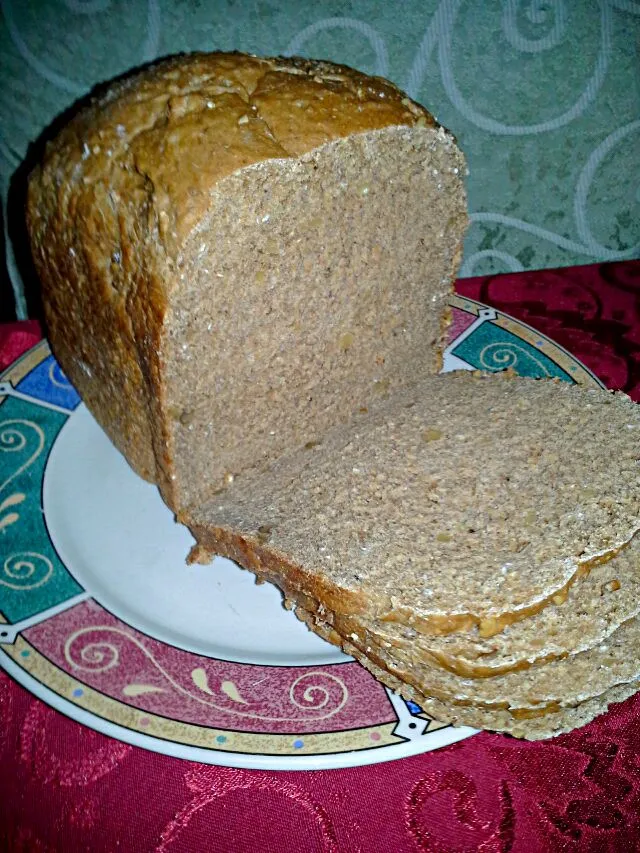 Seven grain bread with molasses and walnuts|Dawn Nelsonさん