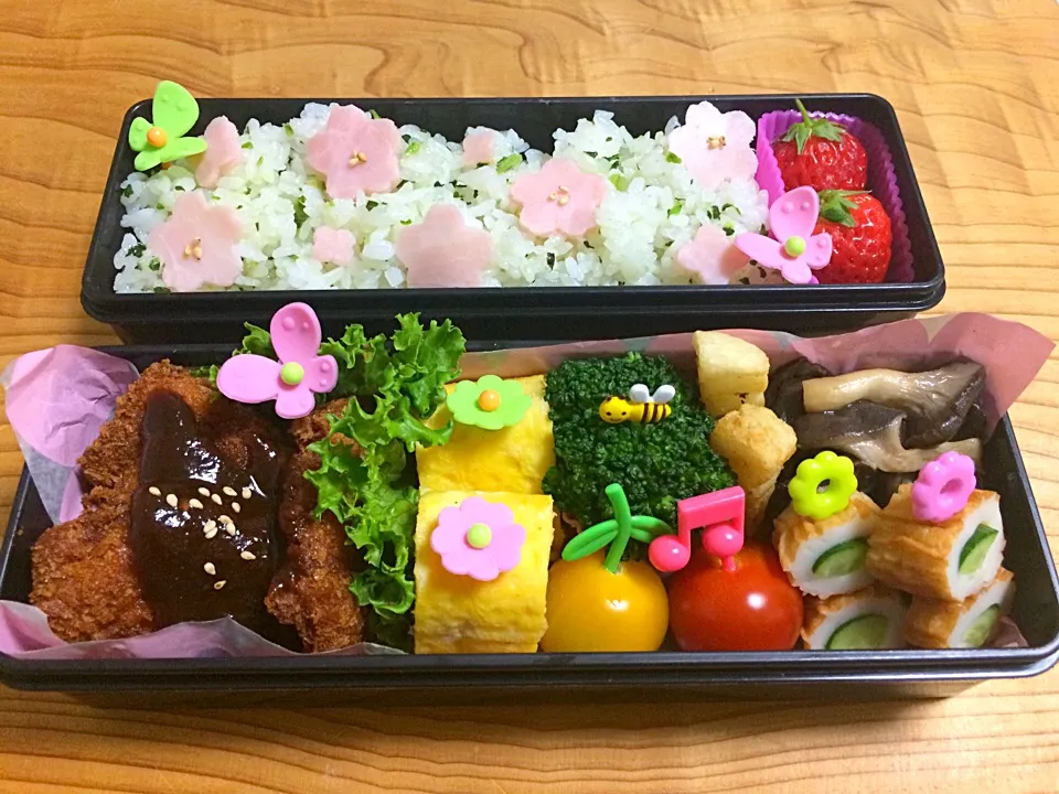 桜満開お弁当♪|たるとさん