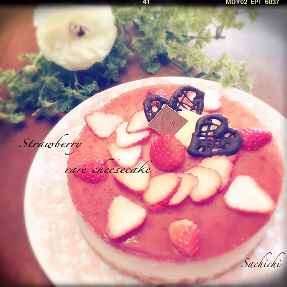 🍓食べ頃を逃した苺ちゃんもケーキにして美味しくいただきまーす☆(≧∀≦*)ﾉ|Sachichi♪さん