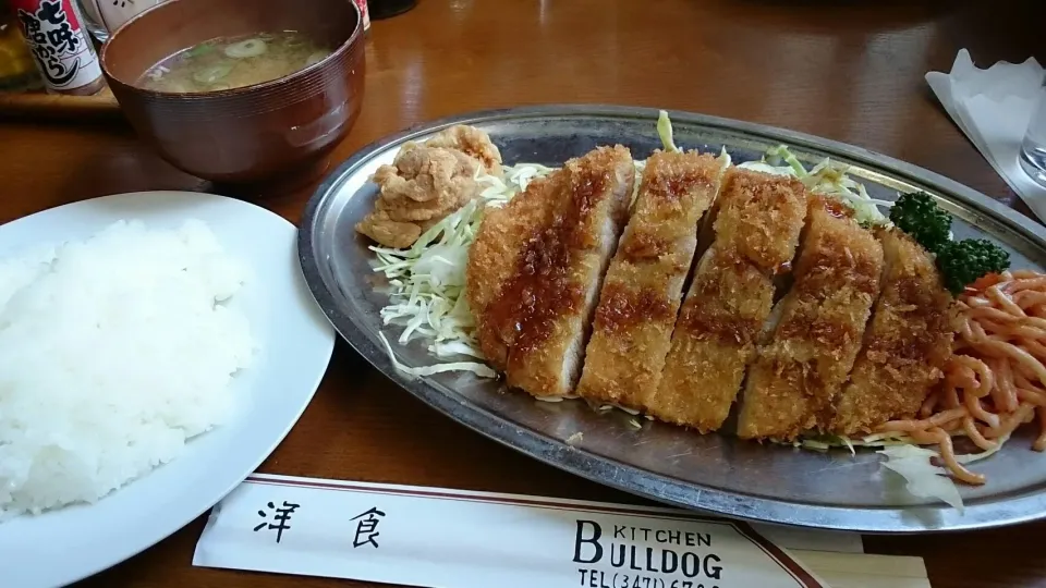 トンカツとチキン唐揚げの盛り合わせ|サイファさん