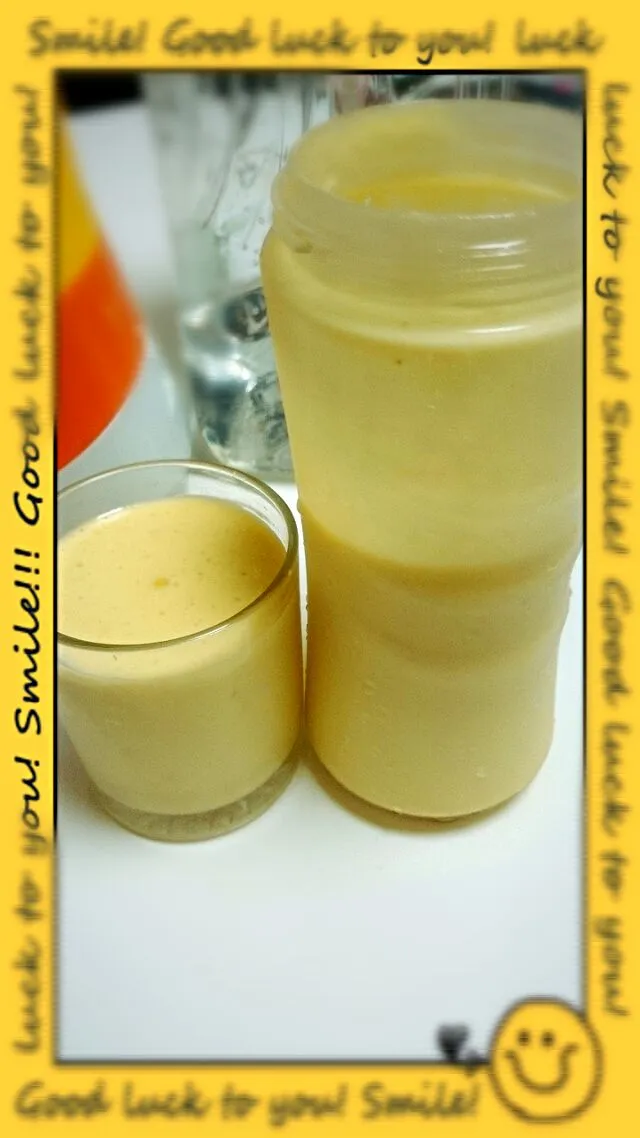 Pineapple-Banana -Greek yogurt Smoothie|マリアさん