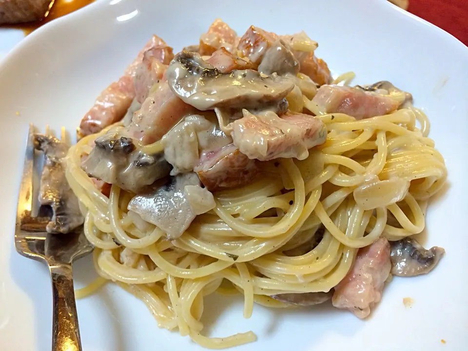 Bacon and mushroom cream sauce pasta|Kath Kanekoさん