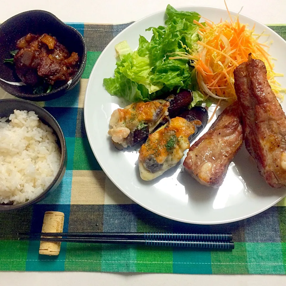 Snapdishの料理写真:＊旦那さんの晩御飯＊麦ご飯・茄子のエビマヨ焼き・スペアリブのクレイジーソルト焼き・土手煮|髙榮 杏奈さん