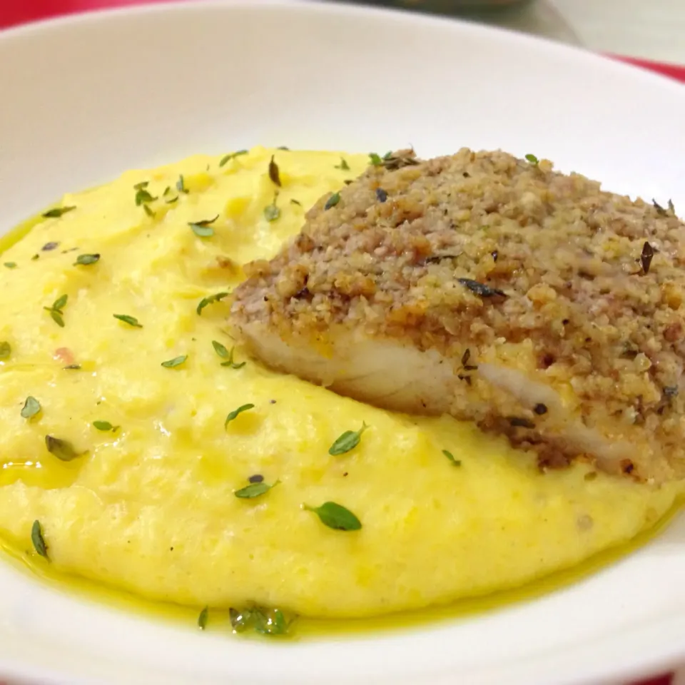 Mandioquinha purée w/ lemon, herbs, nuts & parmesan crusted fish|marcelabruggerさん