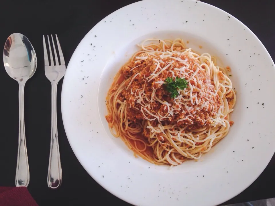 Snapdishの料理写真:Spaghetti bolognese|Elinaさん