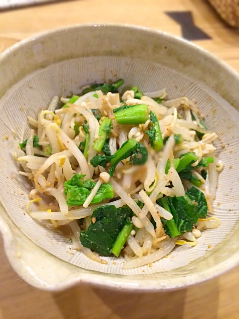 冷蔵庫のおそうじで一品♪ 青菜ともやし、えのきの胡麻和え|Hitomi  Uenoさん