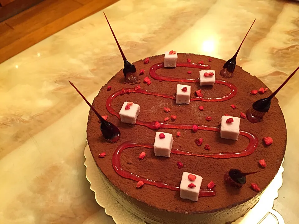 Earl Grey Chocolate Strawberry Cake|Louis Tacoさん