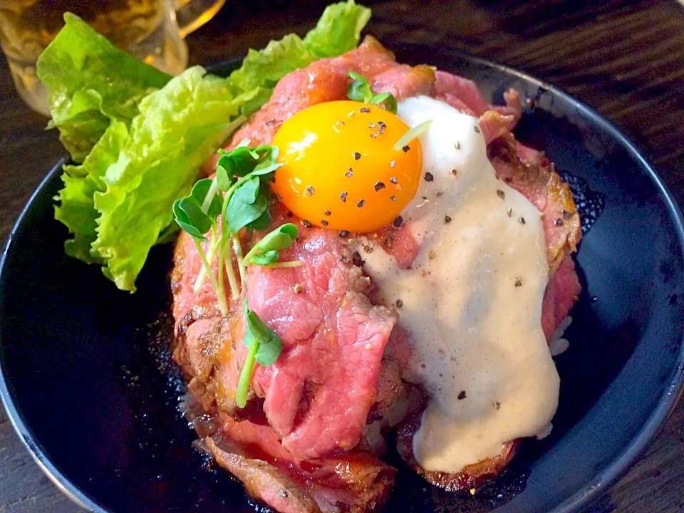 ローストビーフ丼|まもくるさん