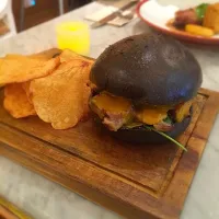 Snapdishの料理写真:Wagyu Burger|nitevioletさん