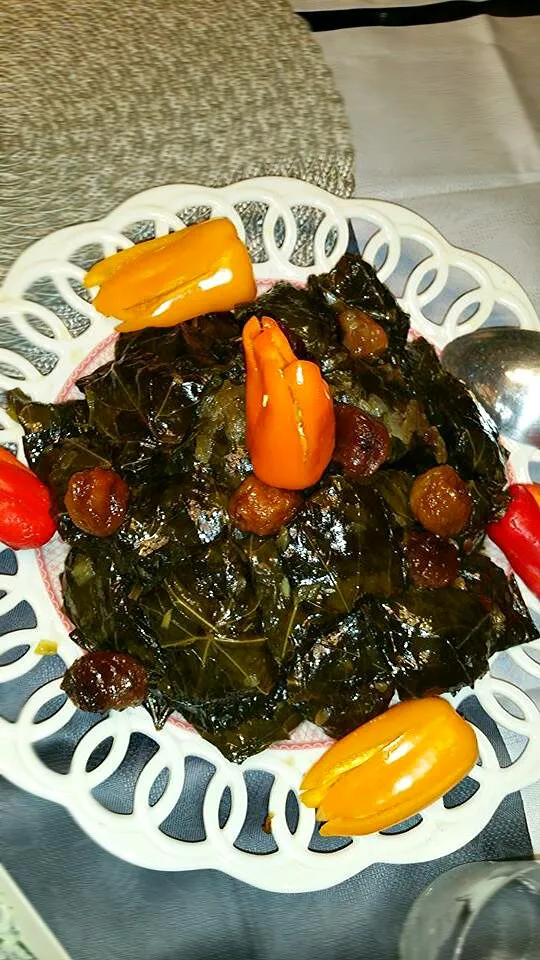 Dolmeh  ( Stuffed vine leaves ) ...|Simon Mathewsさん