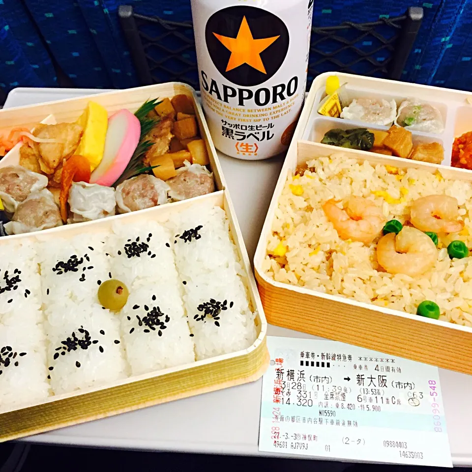 Snapdishの料理写真:駅弁（崎陽軒の焼売弁当、横浜チャーハン　）|きみこさん