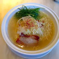 Snapdishの料理写真:イベリコ豚ラーメン|mocoさん