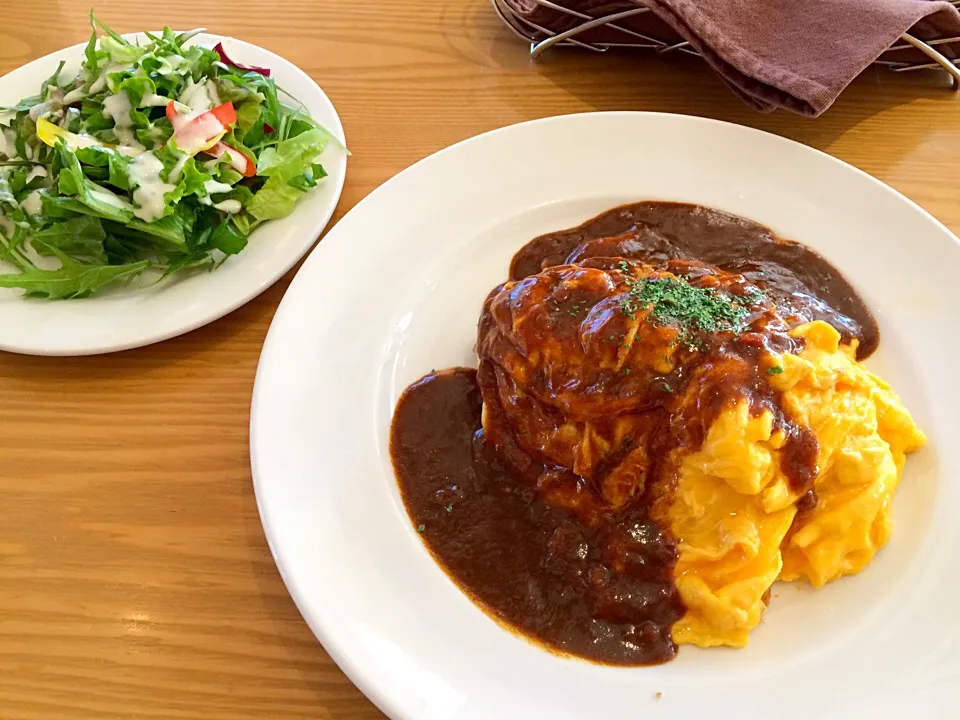 御殿場たまごのオムライス カレーソース|あんぴーさん