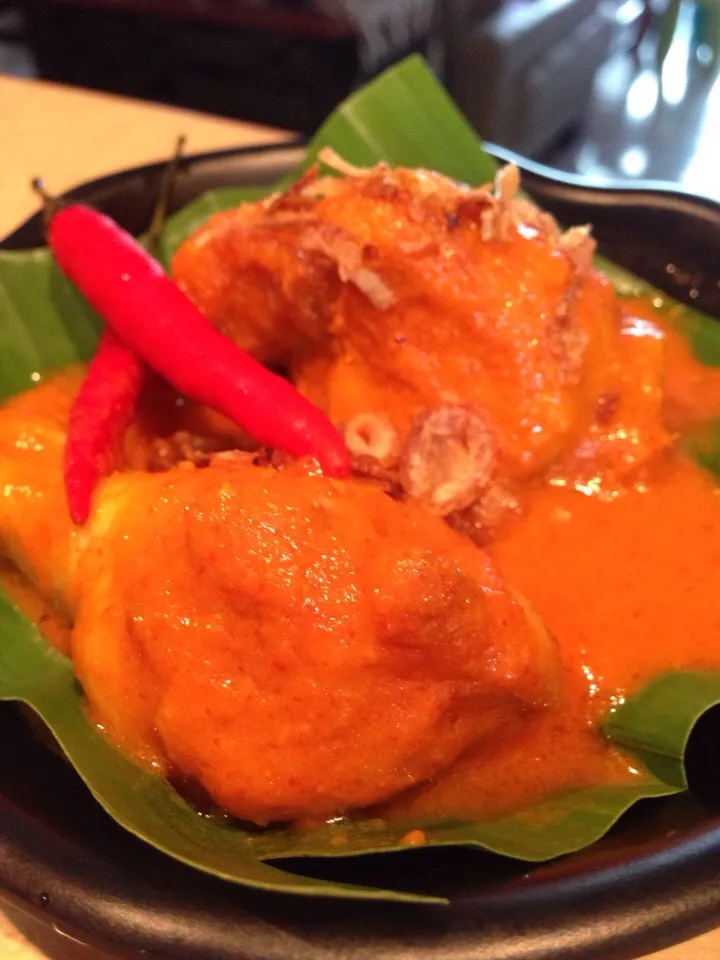 Sambal Chicken with Coconut Cream Lemongrass.|Joha Hassanさん